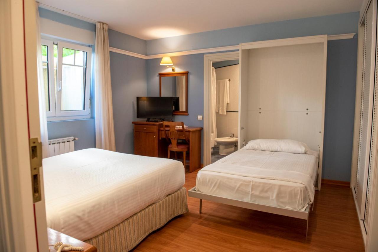 סן ויסנטה דה לה ברקרה Hotel Faro De San Vicente מראה חיצוני תמונה