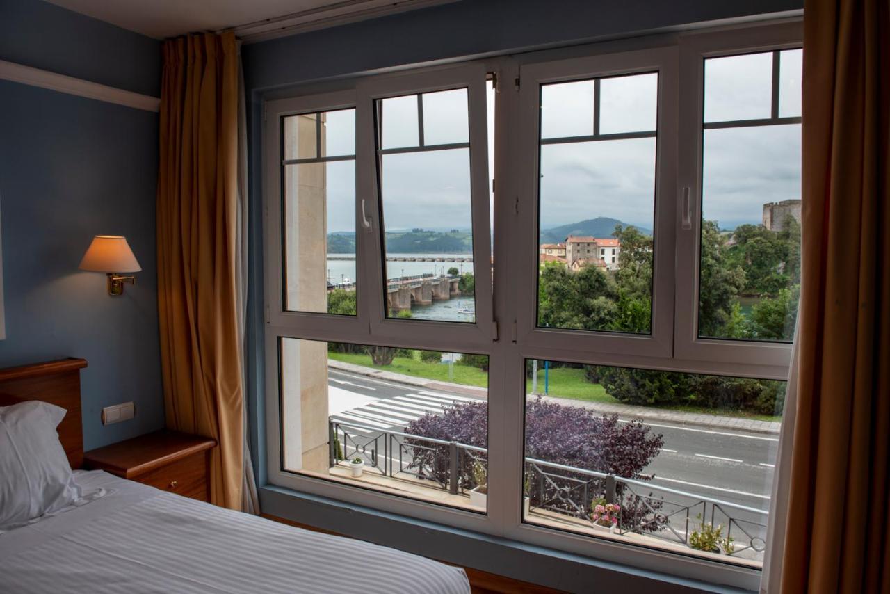 סן ויסנטה דה לה ברקרה Hotel Faro De San Vicente מראה חיצוני תמונה