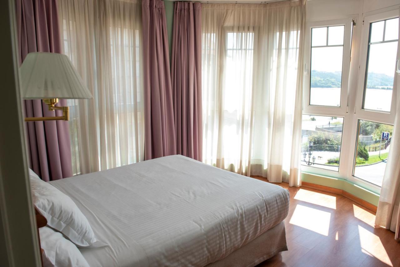 סן ויסנטה דה לה ברקרה Hotel Faro De San Vicente מראה חיצוני תמונה