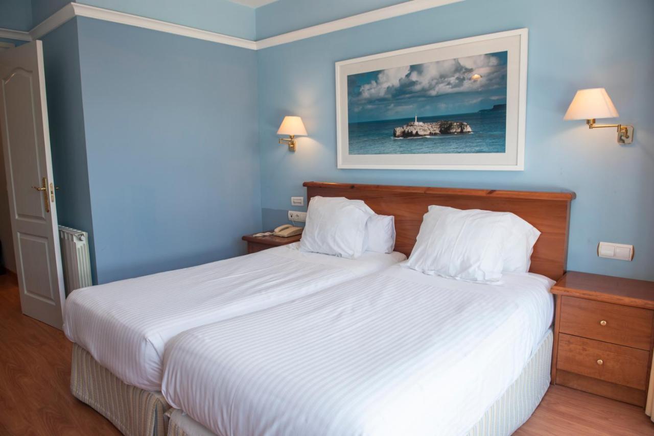 סן ויסנטה דה לה ברקרה Hotel Faro De San Vicente מראה חיצוני תמונה