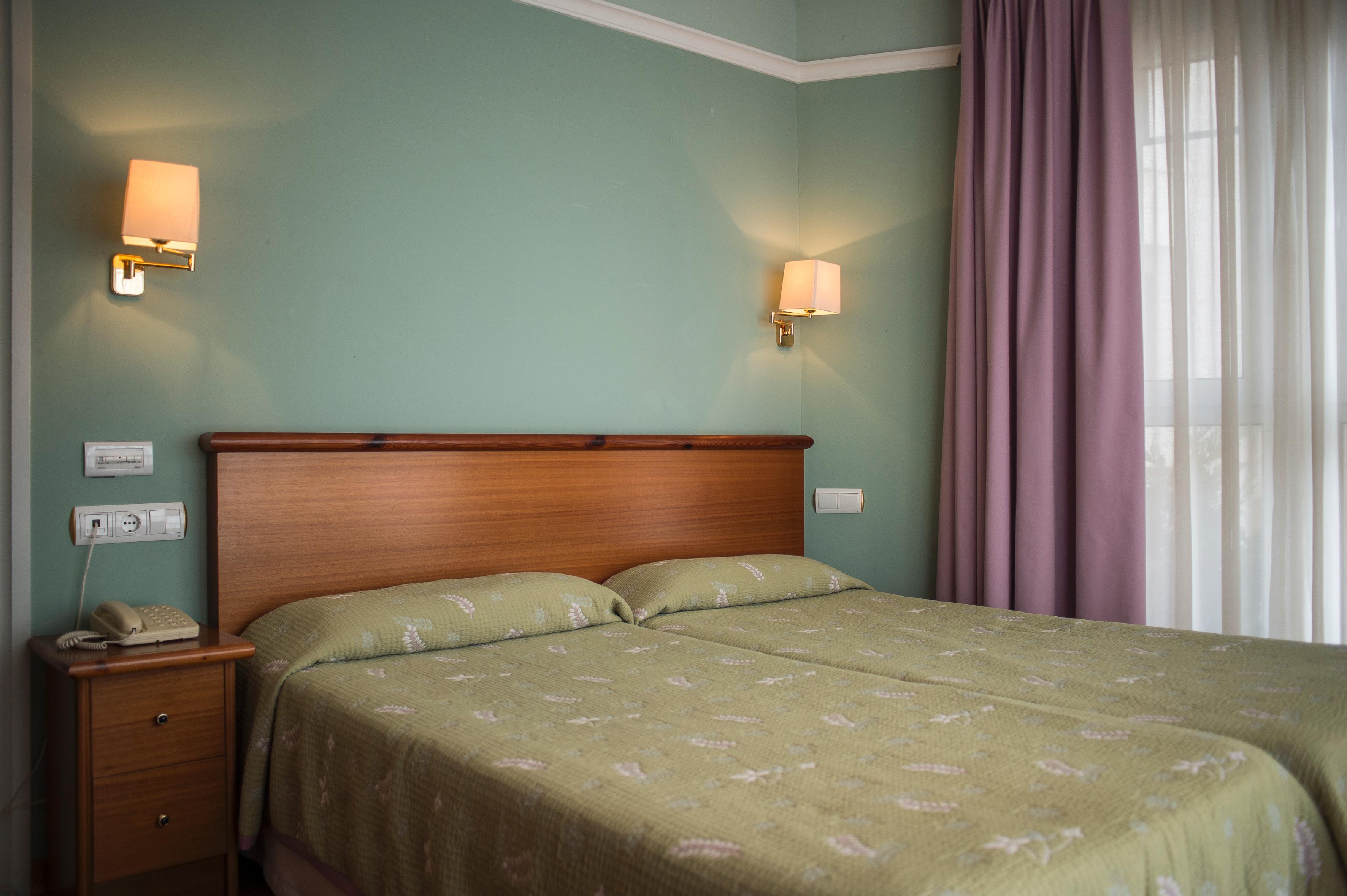 סן ויסנטה דה לה ברקרה Hotel Faro De San Vicente מראה חיצוני תמונה