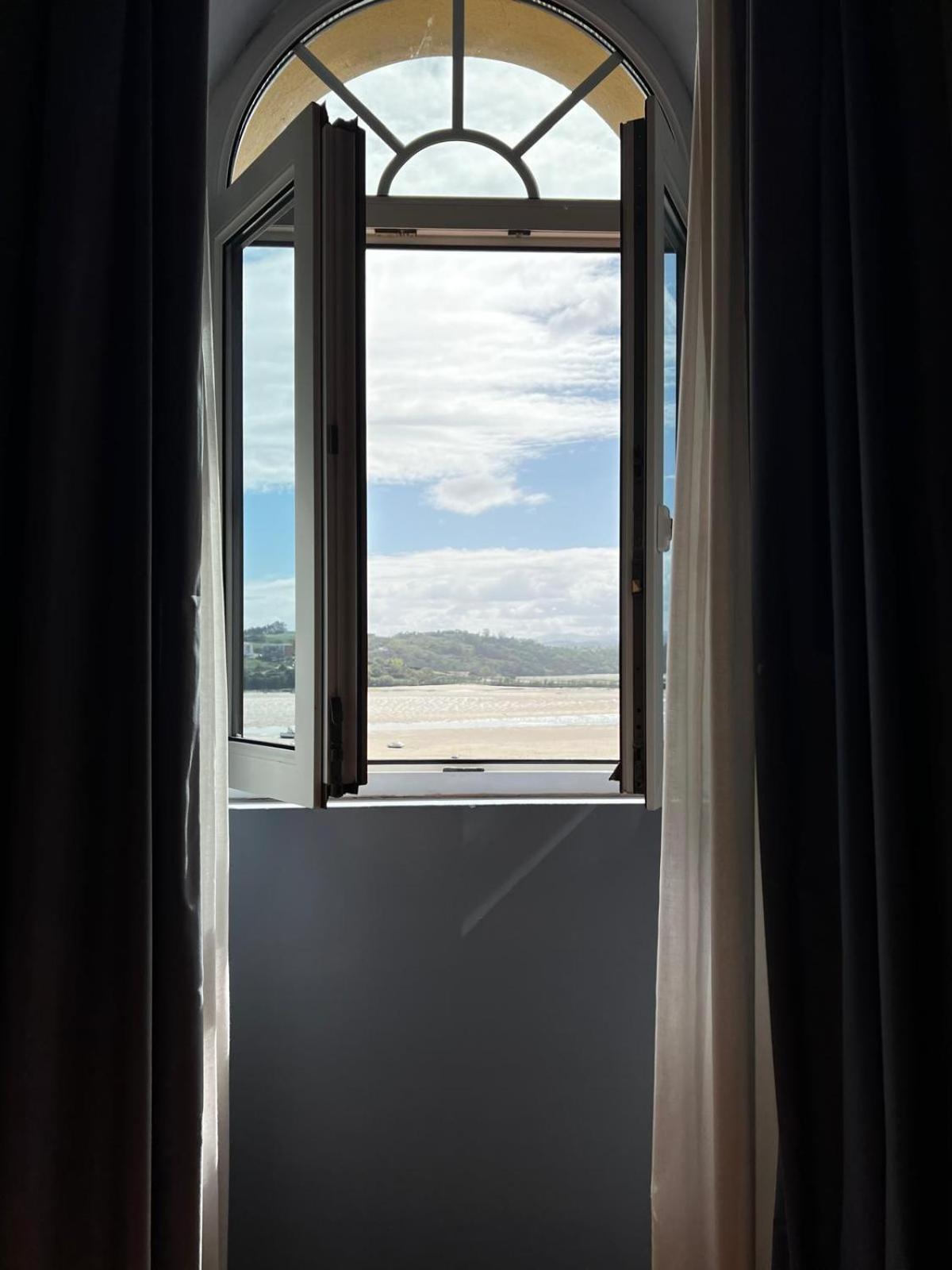 סן ויסנטה דה לה ברקרה Hotel Faro De San Vicente מראה חיצוני תמונה